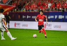 榜首大战，胜！成(chéng)都蓉城(chéng)登顶