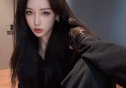 解(jiě)说Rita那(nà)么漂亮(liàng)，为什么没有职业选手和解(jiě)说追求她(tā)？