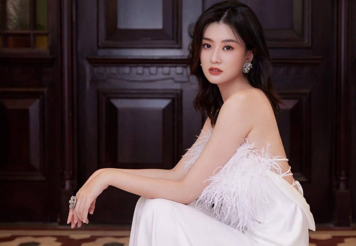 天(tiān)呐！喬(qiáo)欣这波(bō)操作太秀了，500亿豪门？秘密結(jié)婚(hūn)？这是要(yào)上(shàng)天(tiān)！