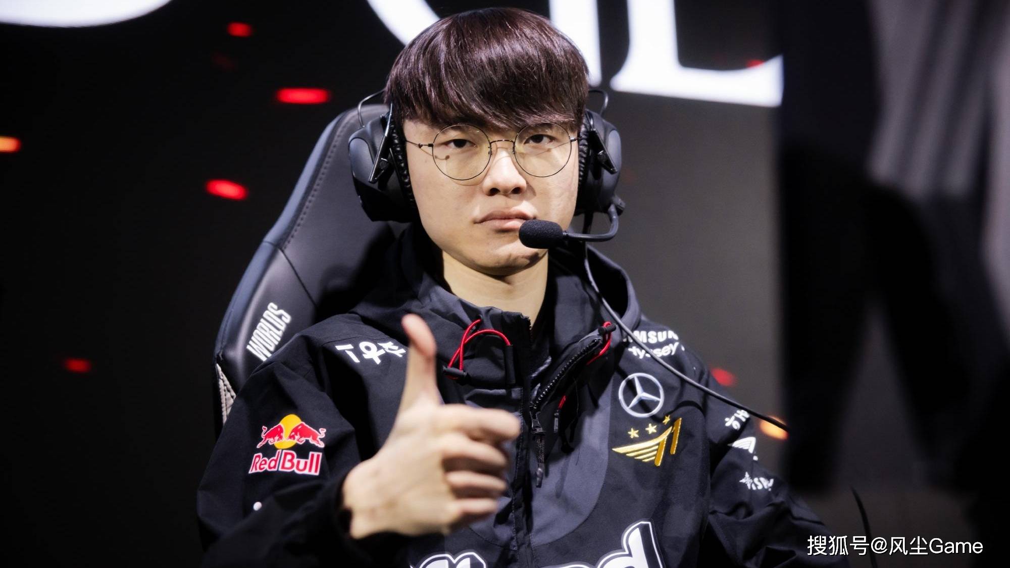 LOL传奇中单官(guān)宣退役!连續(xù)8年进世界赛,巔(diān)峰(fēng)期(qī)把IG打到解散