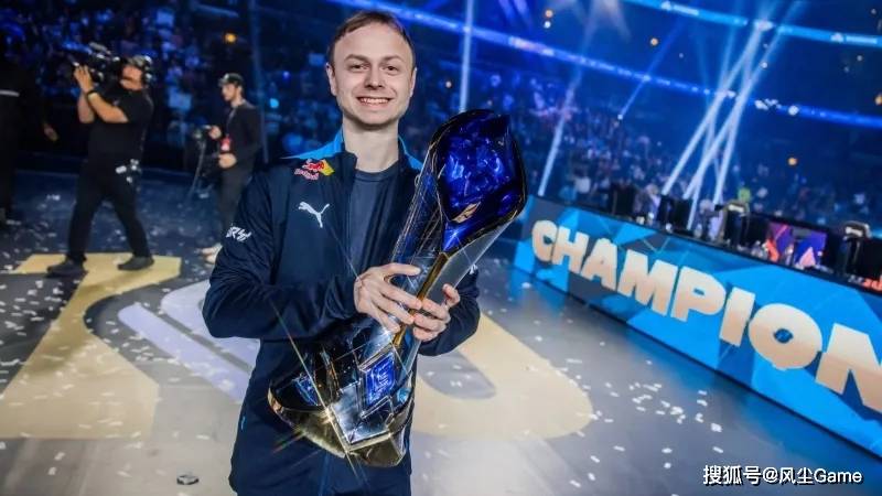 LOL传奇中单官(guān)宣退役!连續(xù)8年进世界赛,巔(diān)峰(fēng)期(qī)把IG打到解散