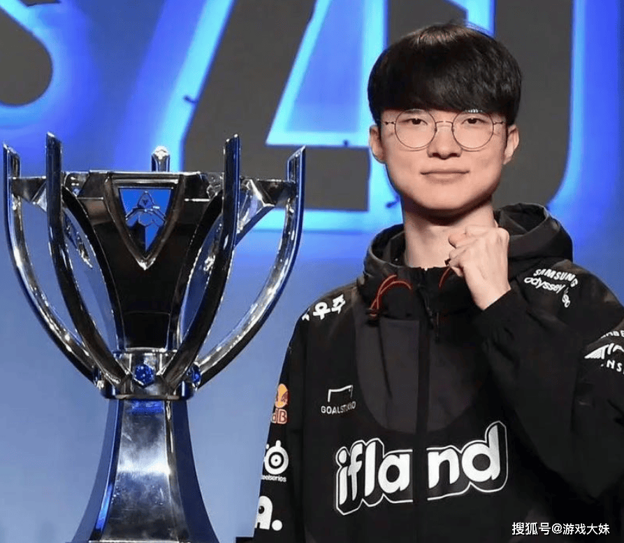 LOL官方(fāng)再次发文强调,faker就是傳(chuán)奇选手,地位无人能(néng)撼(hàn)動(dòng)