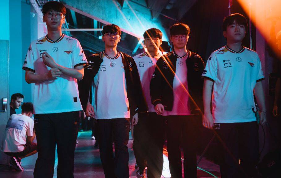 Faker认爲(wèi)T1四名队友是最强的LOL選(xuǎn)手