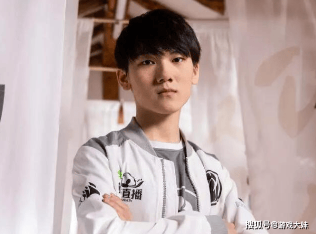 LOL皮肤投票(piào)排行，只有(yǒu)一款冠(guān)军皮肤进入前100，看到(dào)就能想到(dào)IG