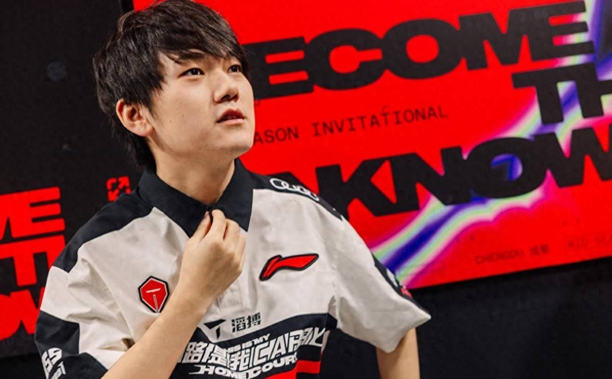 LPL饭堂节目引发争議(yì),TES战队强烈反应引发广泛討(tǎo)论