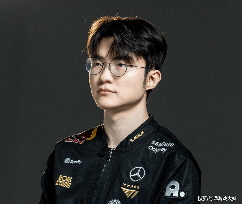 马斯克宣佈(bù)，旗下AI将向LOL发出挑战，看来faker这次要为人類(lèi)而战了(le)