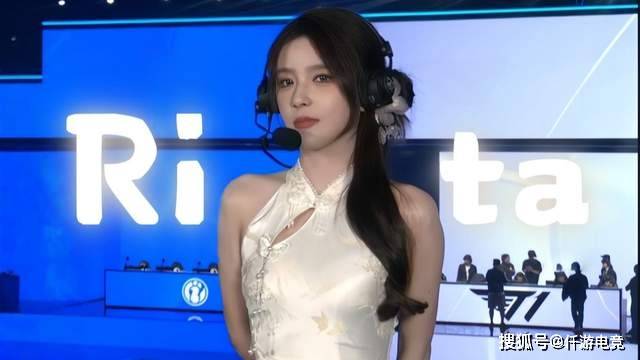 JackeyLove也因(yīn)伤病暂时休息！Rita被质疑(yí)不配(pèi)拿最佳(jiā)解说