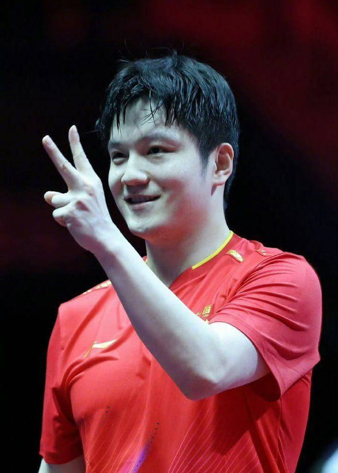 慕强者张本智和全运会慶(qìng)祝动作致敬(jìng)樊振(zhèn)東(dōng) 重燃再战之心(xīn)